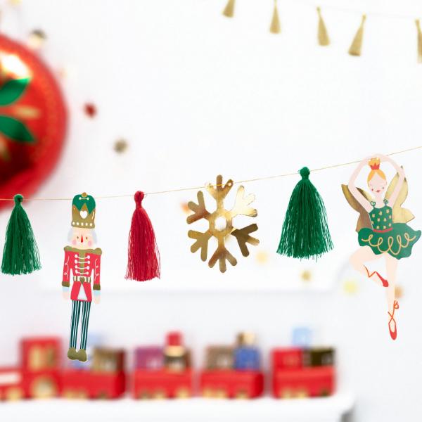 Girlander Nutcracker DIY